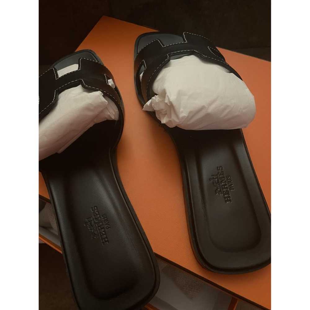 Hermès Oran leather flip flops - image 10