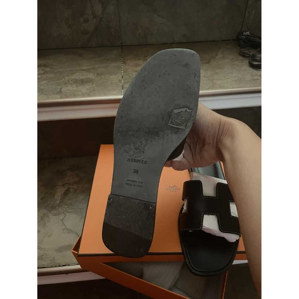 Hermès Oran leather flip flops - image 6