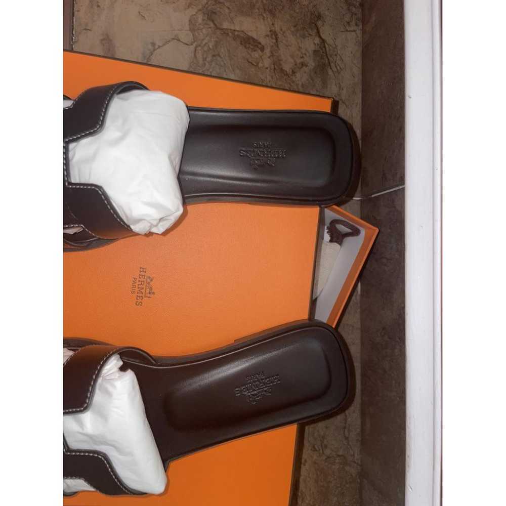 Hermès Oran leather flip flops - image 8