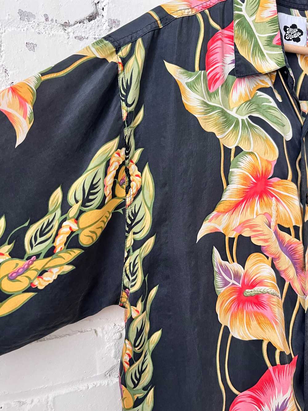 Vintage Hilo Hattie Silk Hawaiian Shirt, XL/2XL - image 6