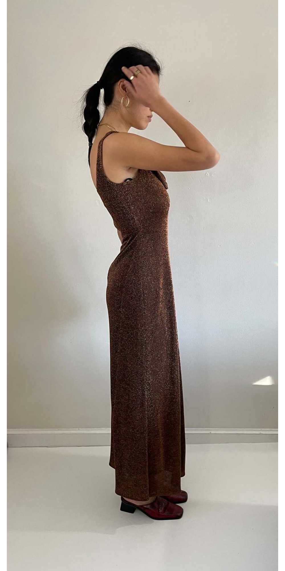 Sleeveless bronze maxi dress - image 9