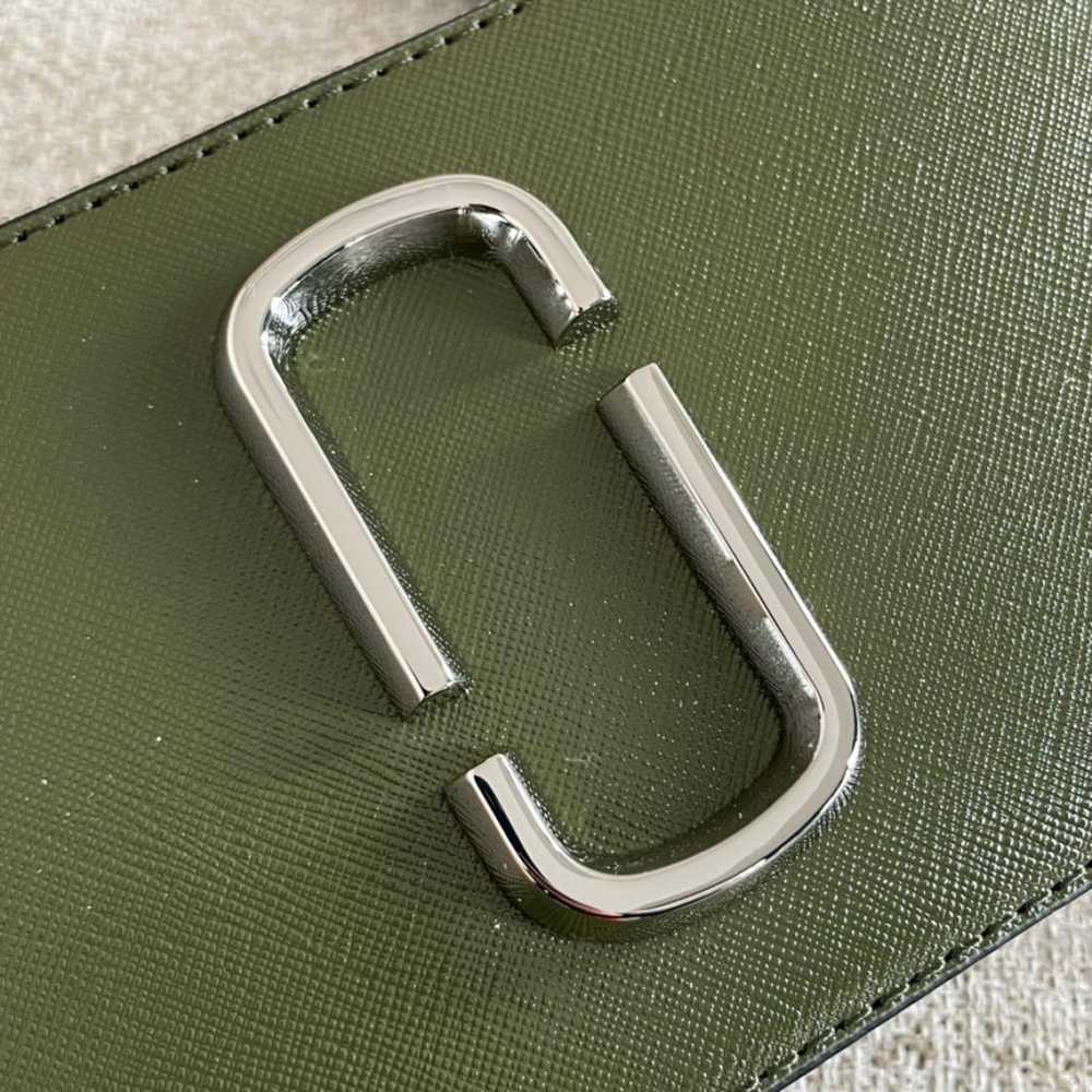 Marc Jacobs Snapshot leather handbag - image 9