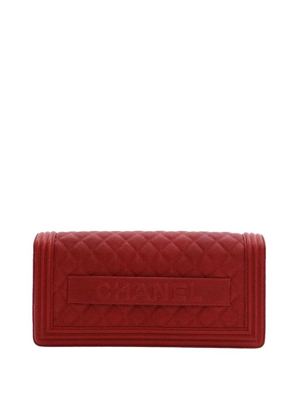 CHANEL Pre-Owned 2016-2017 Quilted Caviar Boy clu… - image 2