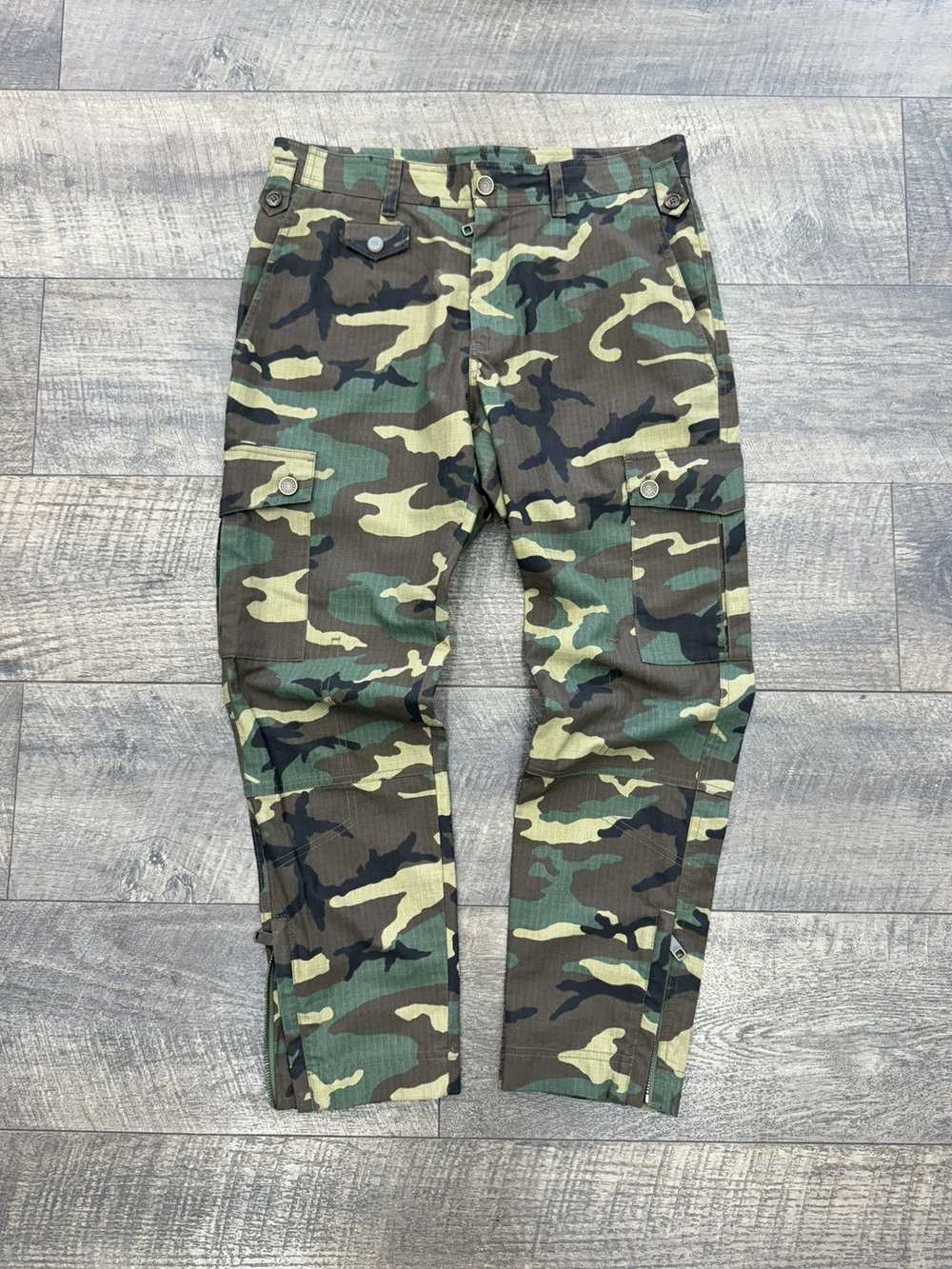 Dolce & Gabbana D&G Camouflage Cargo Pants (32) - image 1