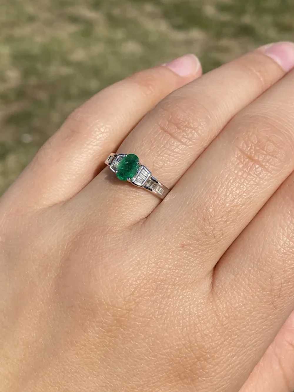 Pear Shaped Natural Emerald and Diamond Ring in W… - image 8