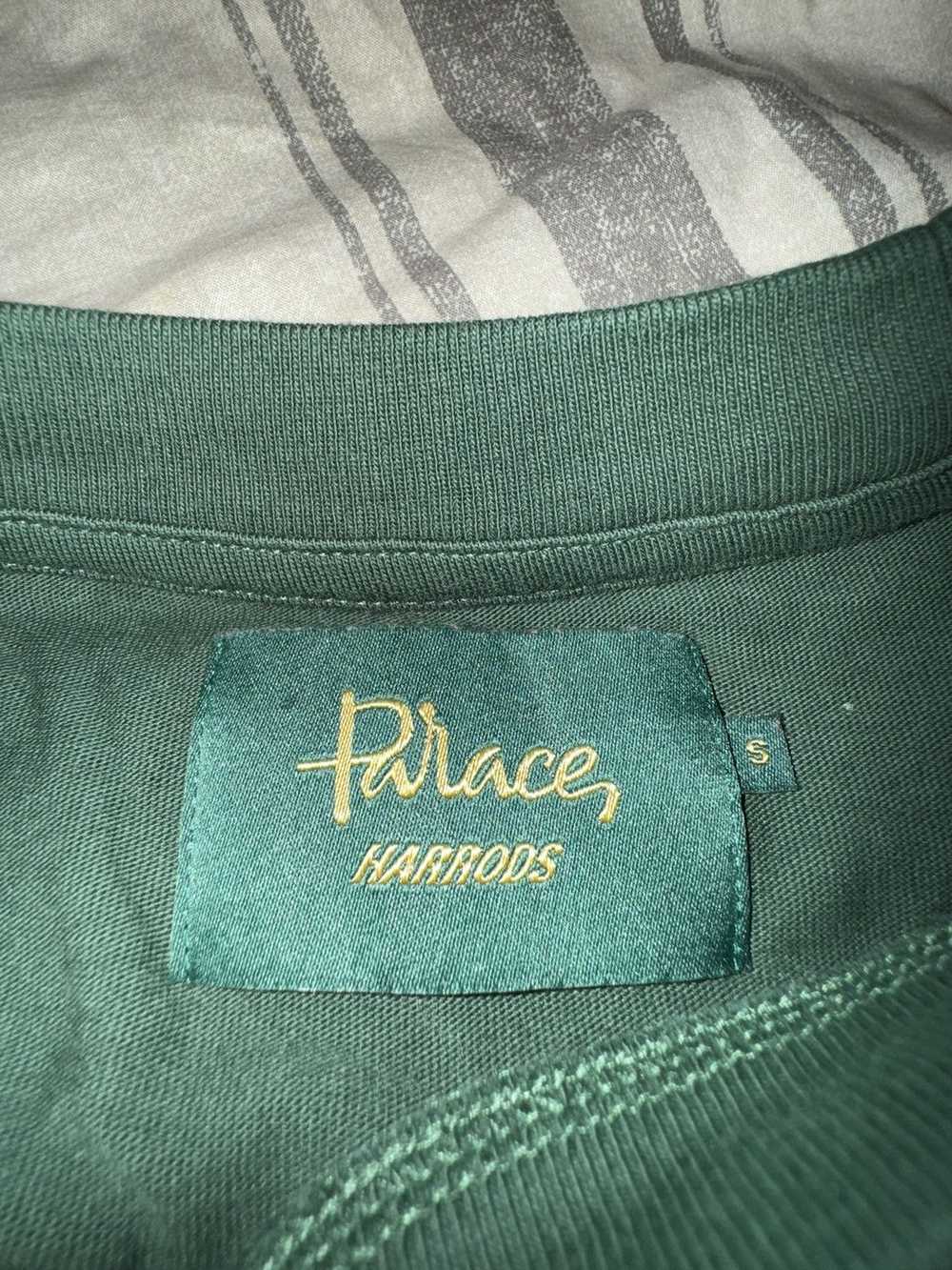 Palace × Streetwear PALACE X HARRODS T-Shirt Size… - image 5