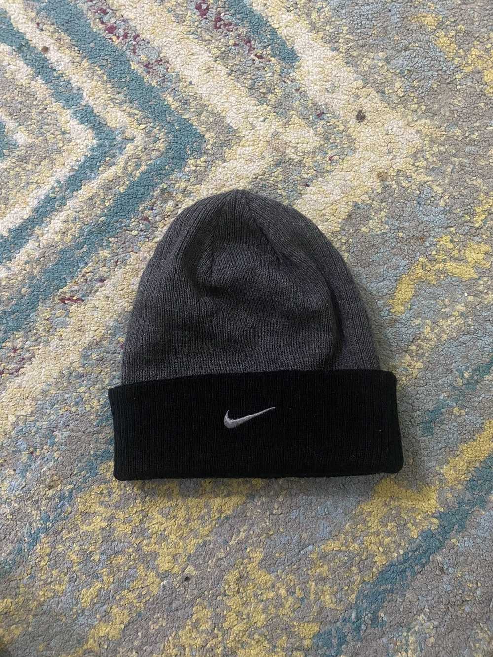 Nike × Streetwear Nike Oregon Beanie Reversible - image 1