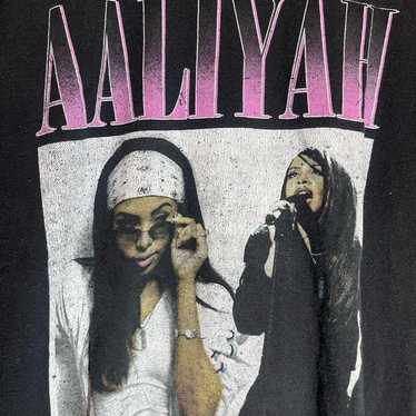 Designer Aaliyah medium black graphic vintage preo