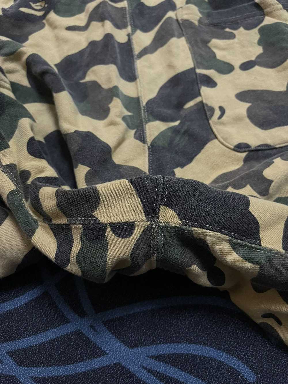 Bape 1st Camo Sweat Shorts - image 4