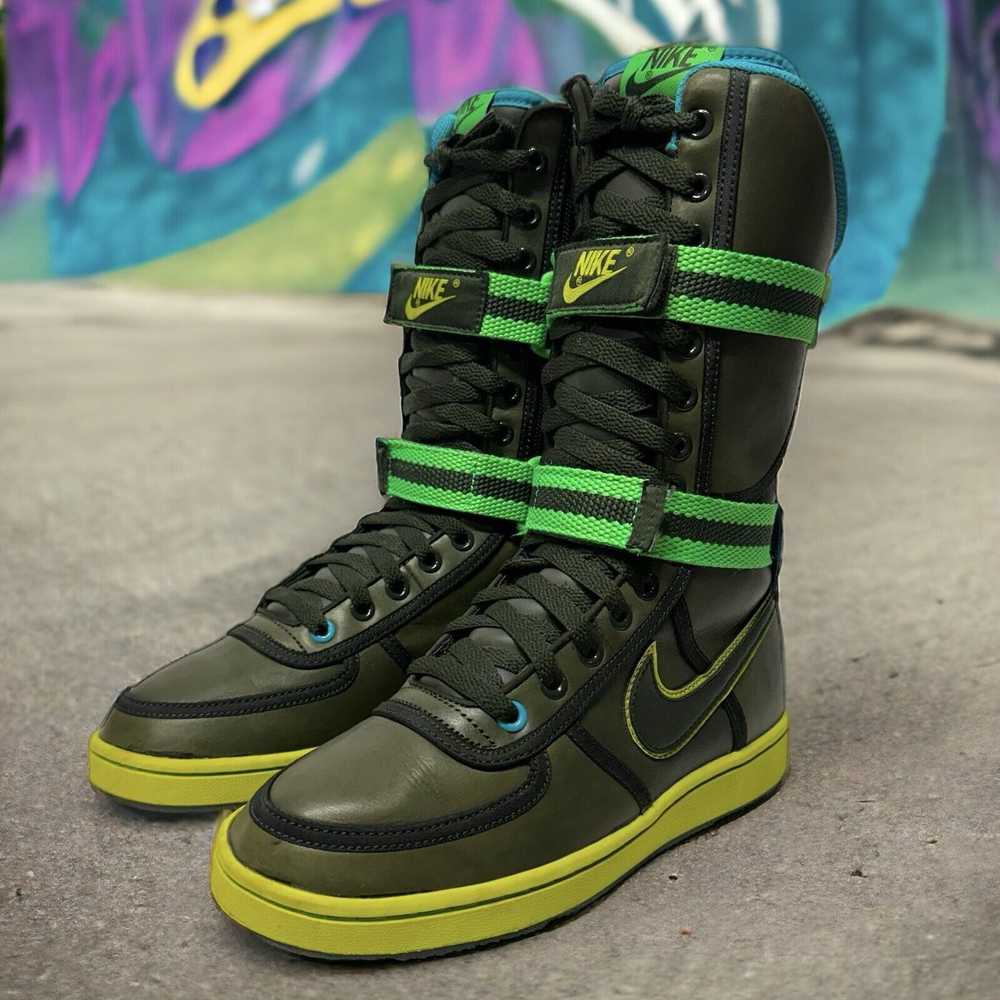 Nike Nike Womens 2009 Vandal Venti Hi Sneaker Boo… - image 1