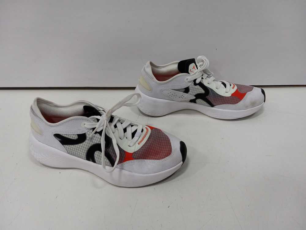 Nike Air Jordan Athletic Sneakers Size 8.5 - image 2