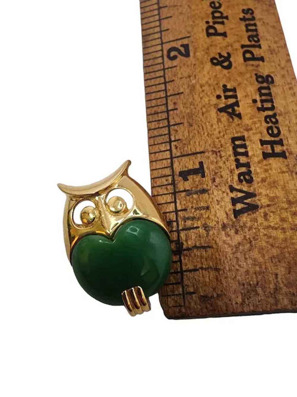 Super Cute Vintage Teeny TRIFARI Signed Resin Owl… - image 2