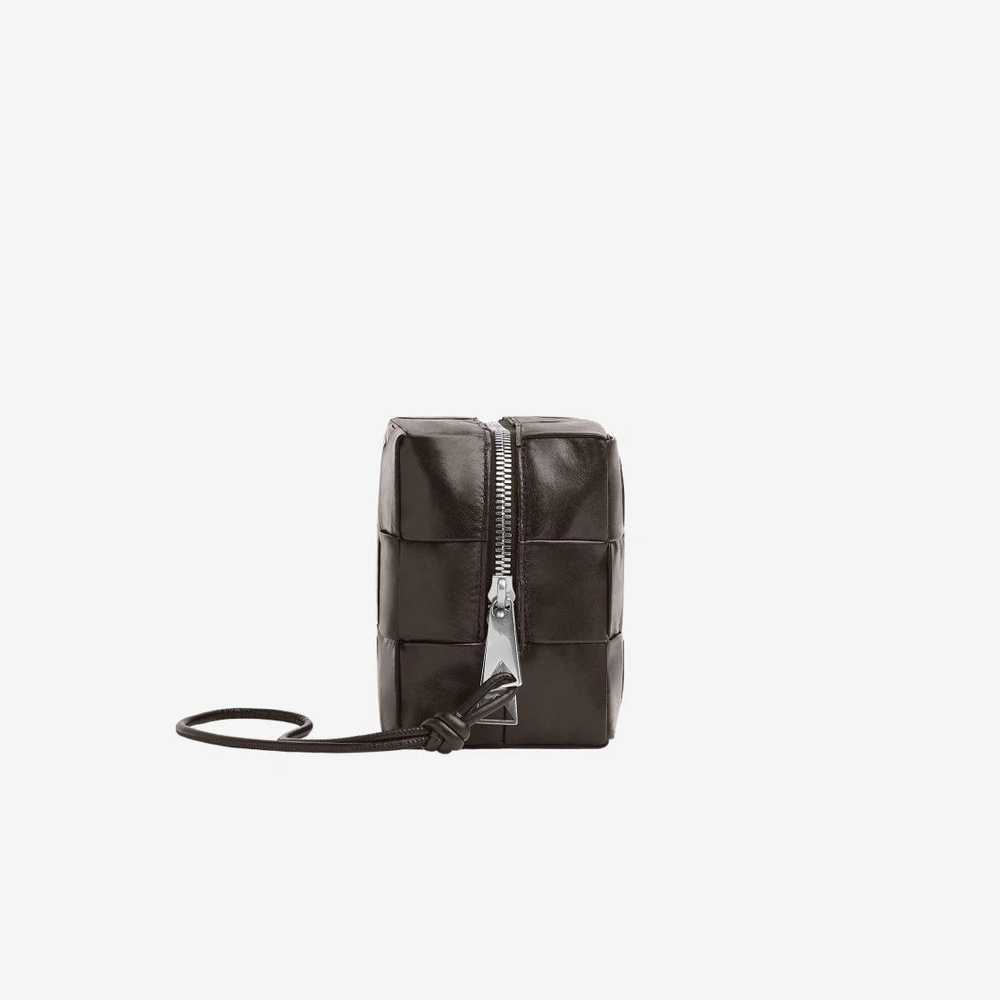 Bottega Veneta o1n1vont0624 Size: OS / Pouch in C… - image 2