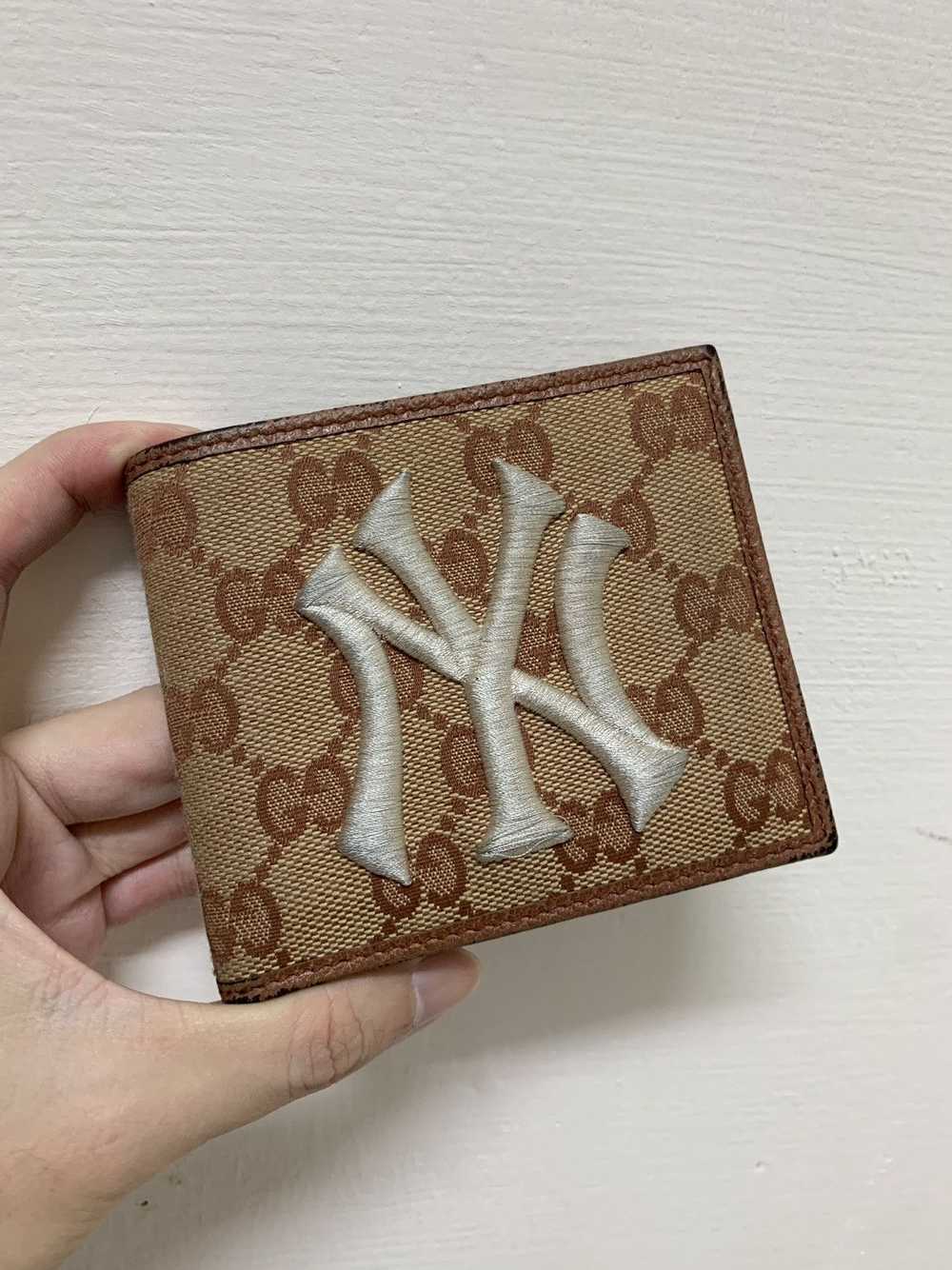 Gucci Gucci New York Yankees Patch Wallet - image 2