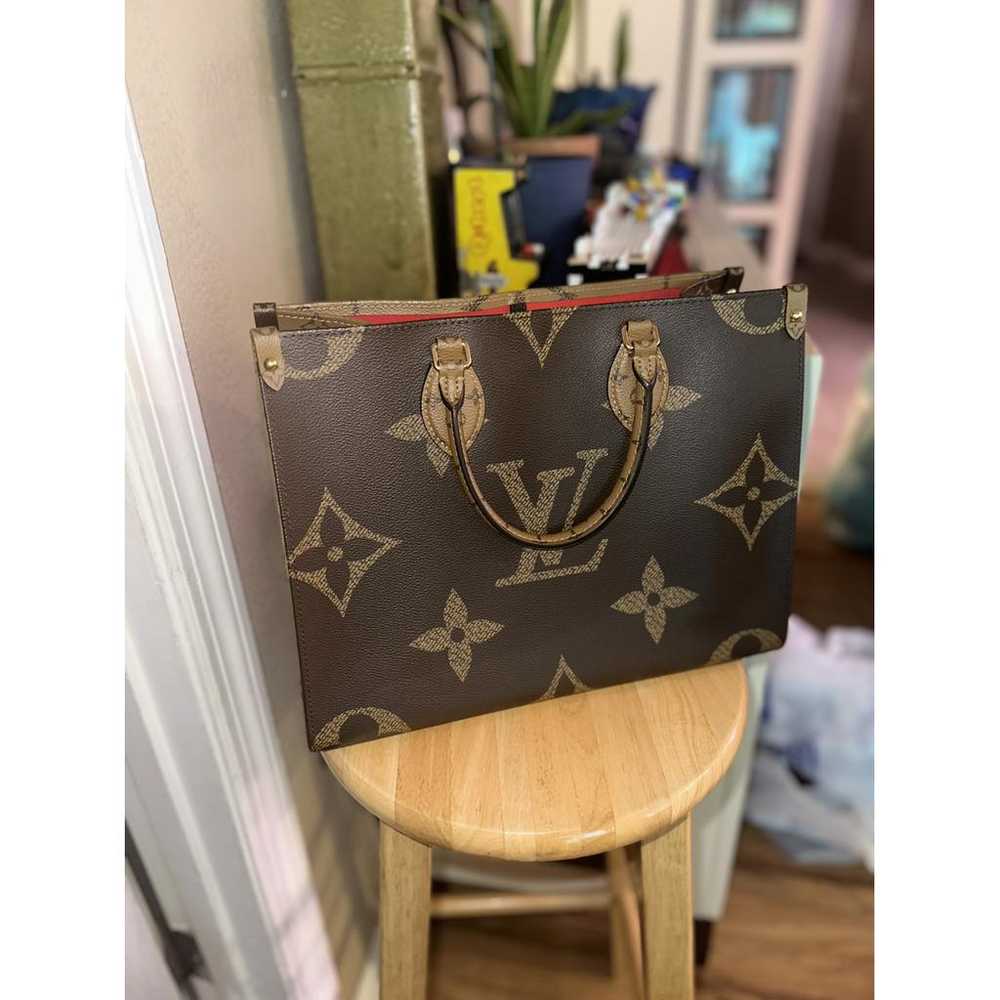 Louis Vuitton Onthego leather tote - image 2