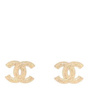 CHANEL Metal Textured CC Earrings Gold - image 1