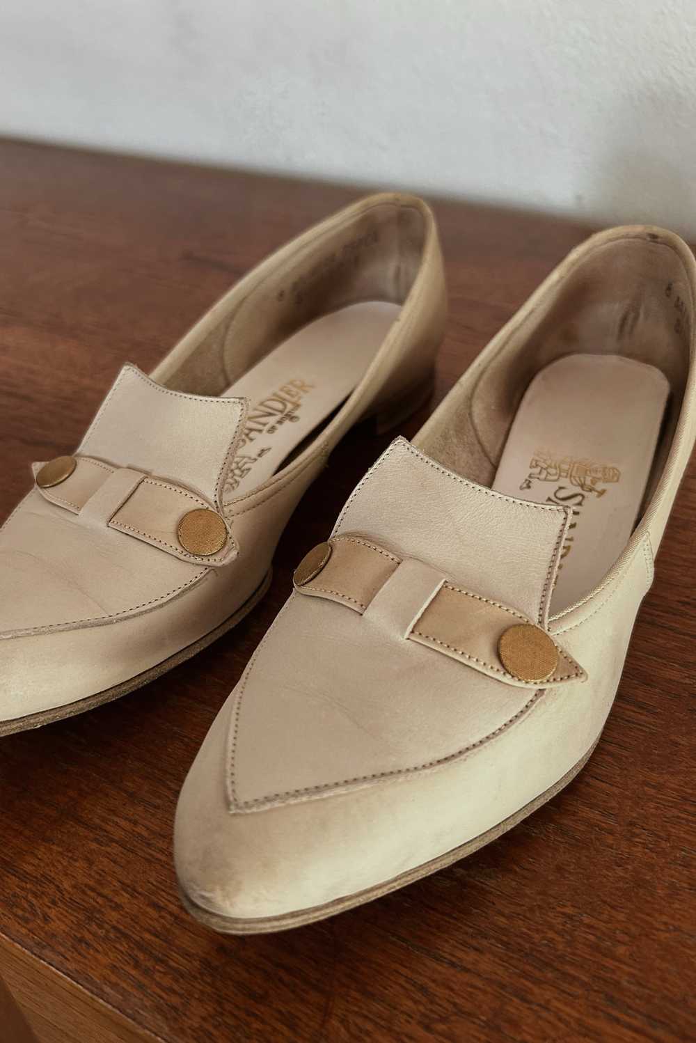 1950's CREAM SUEDE POINTED TOE LOAFERS | SIZE 7.5 - image 4