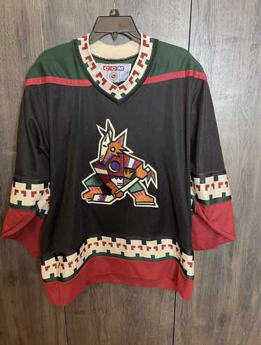 Vintage Vintage Phoenix Coyotes CCM Reebok Hockey 