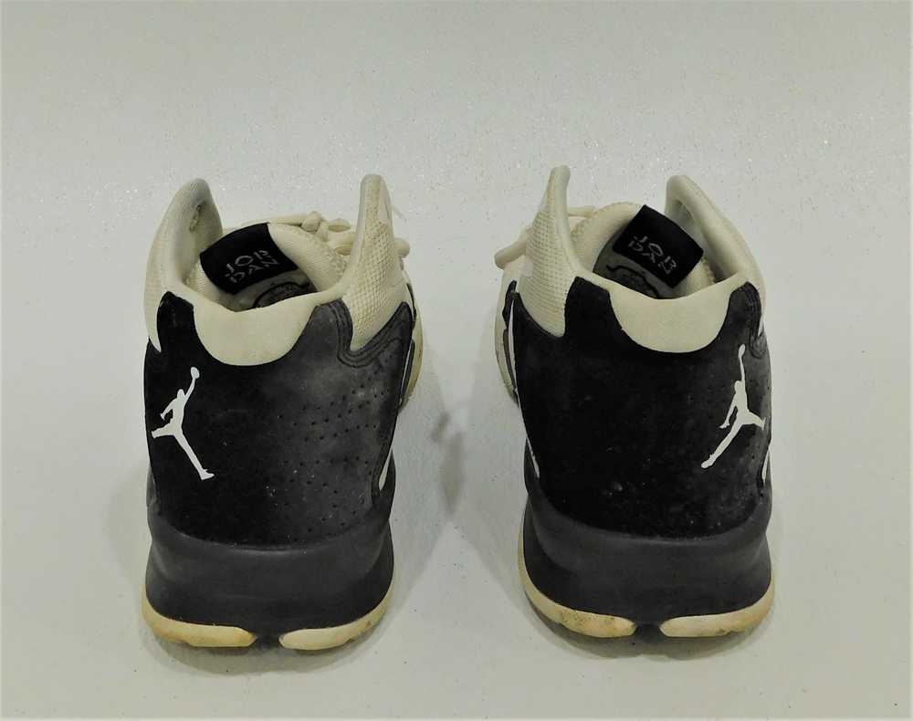 Jordan Court Vision Men's Shoes Size 8 - image 4
