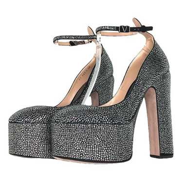 Valentino Garavani Tan-go leather heels