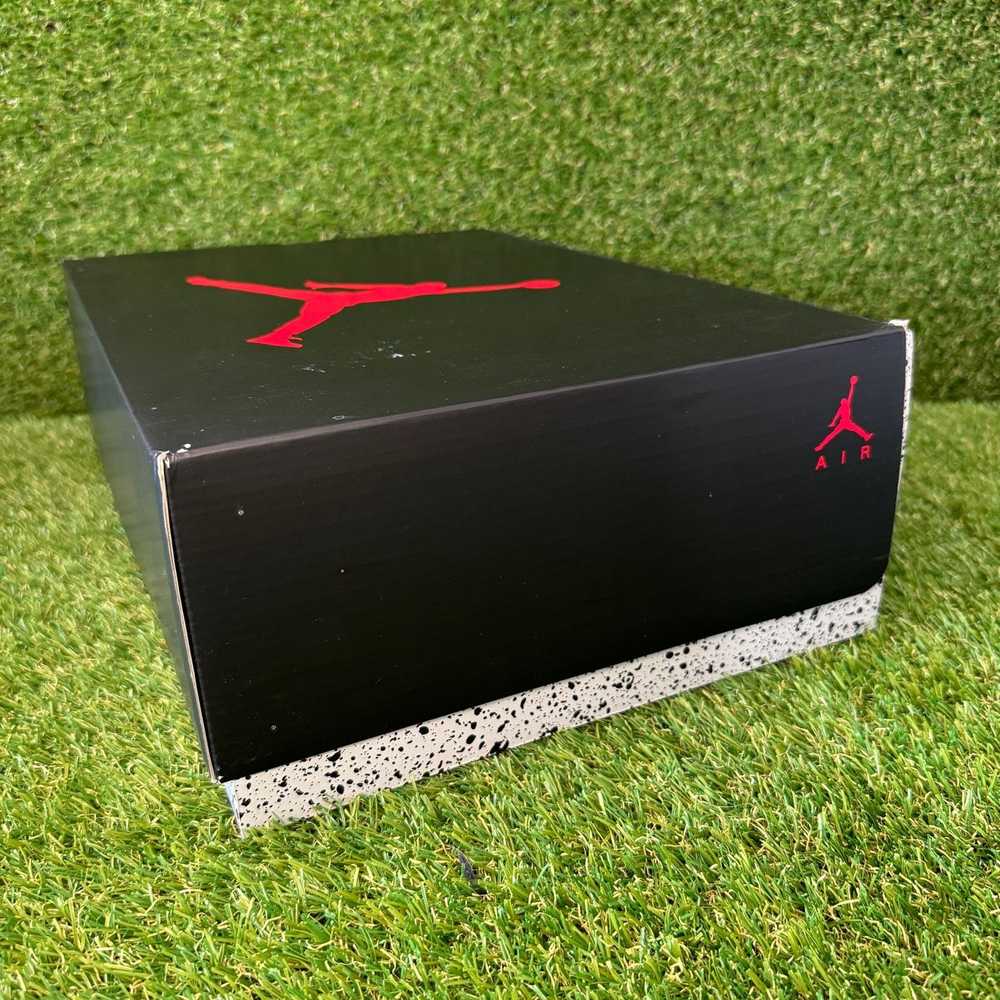 Jordan Brand Size 13 | Air Jordan 5 Retro 'Shatte… - image 9