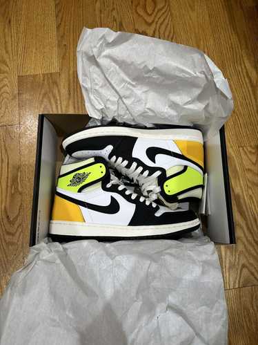 Jordan Brand × Nike Jordan 1 Volt