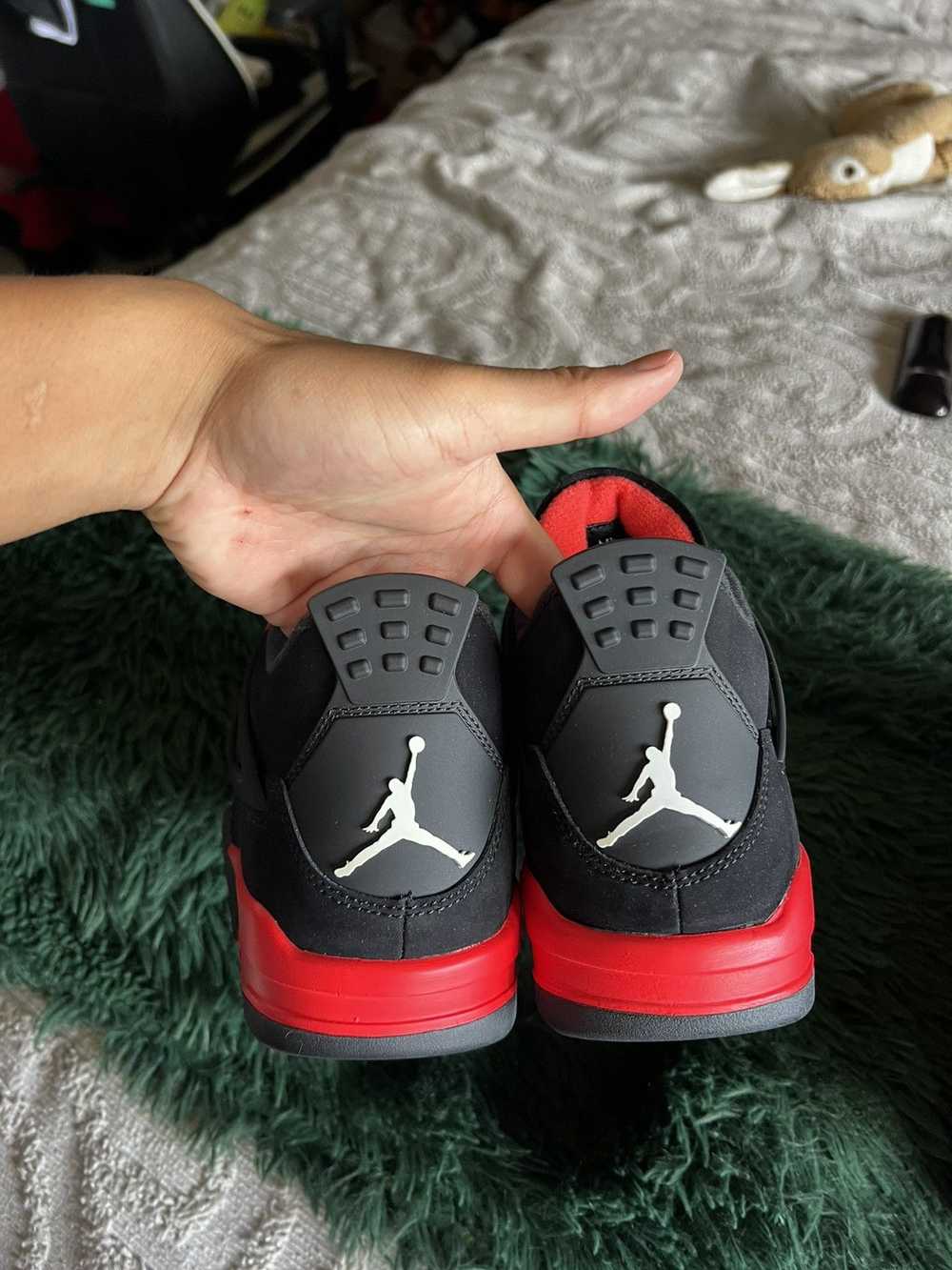 Jordan Brand × Nike Air Jordan 4 Retro “Red Thund… - image 4