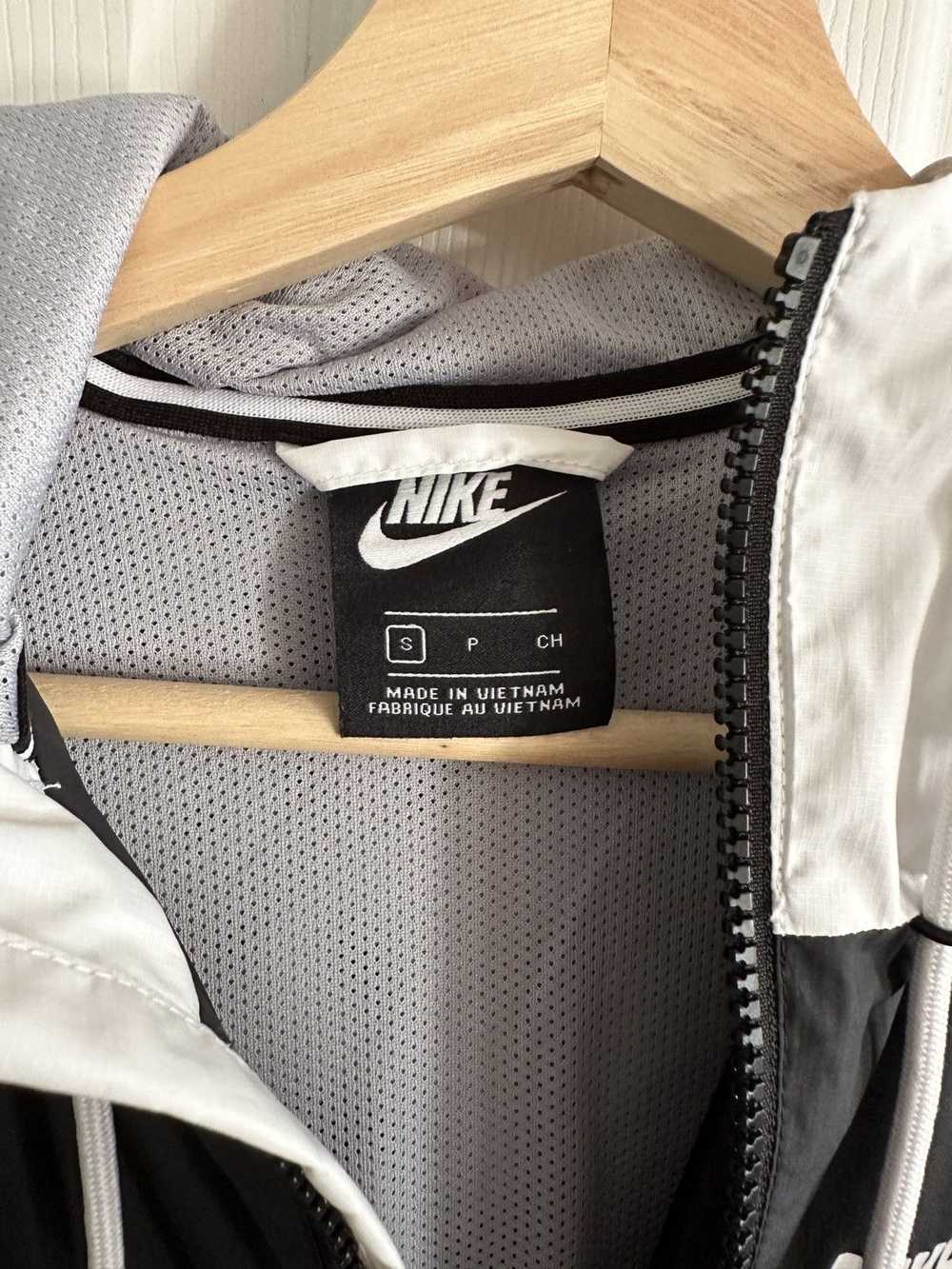 Nike Nike Raincoat - image 3