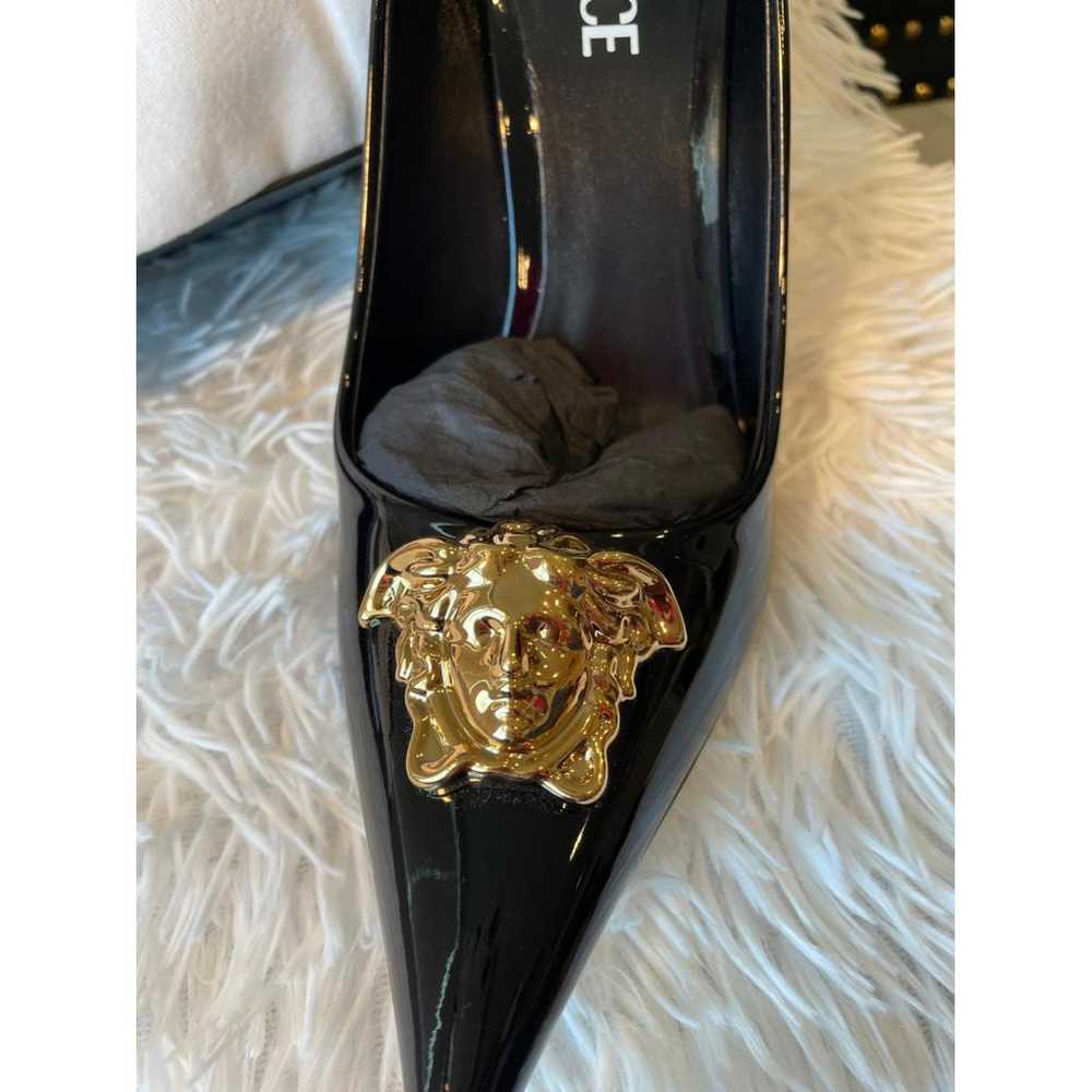 Versace Patent leather heels - image 9
