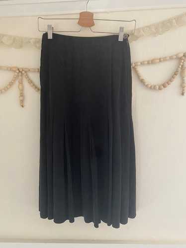 Chanel Silk Chiffon Pleated Midi Skirt (n/a) | Use