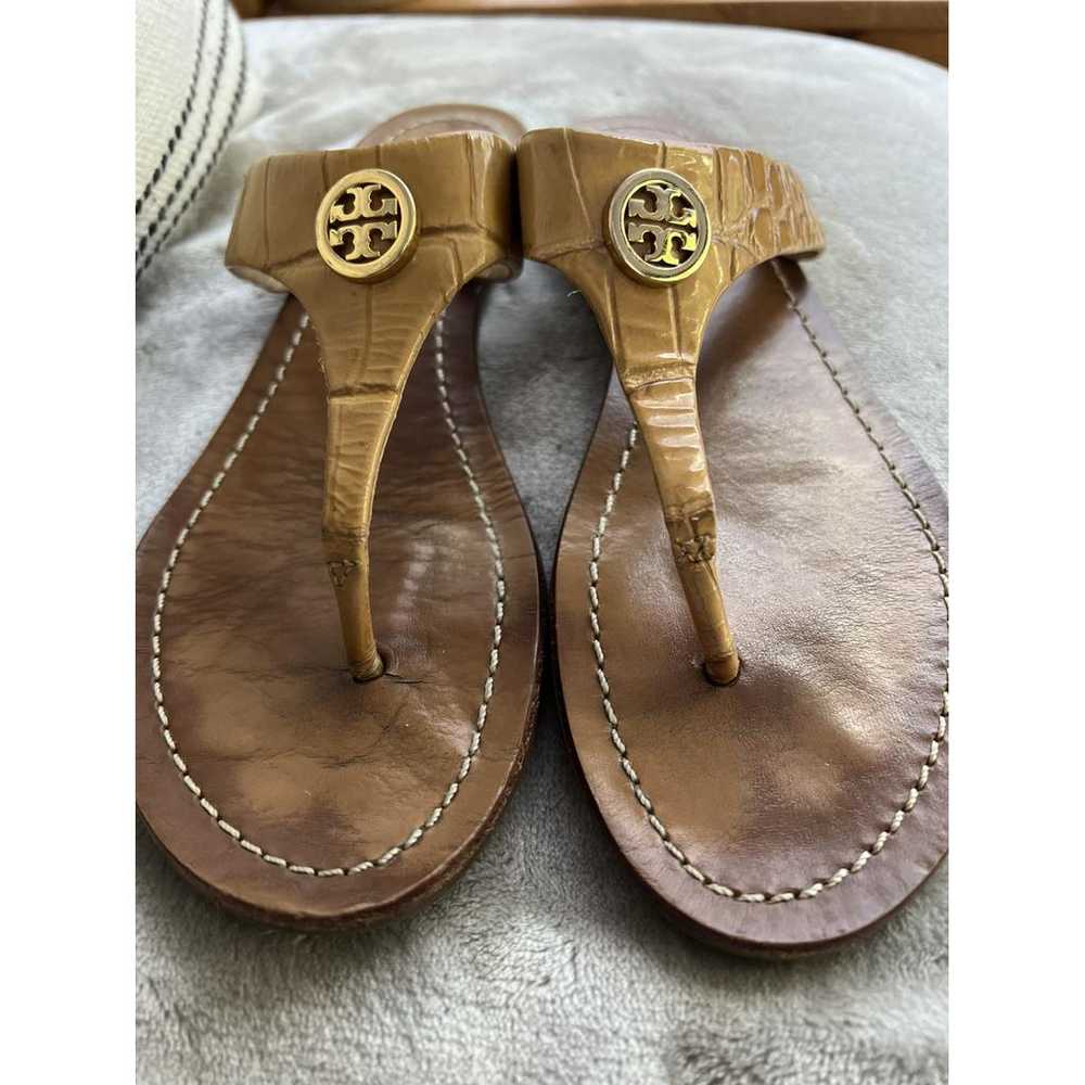 Tory Burch Leather flip flops - image 3