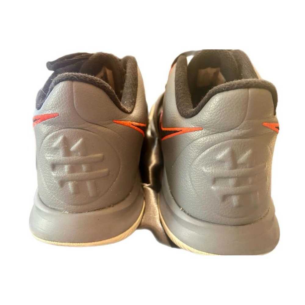 Nike Kyrie leather low trainers - image 6
