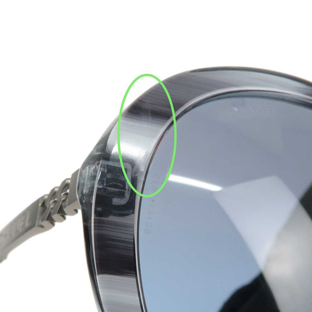 CHANEL Plastic Metal Chain Motif Sunglasses 56□20… - image 6