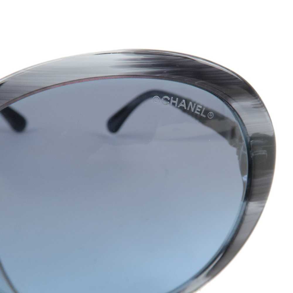 CHANEL Plastic Metal Chain Motif Sunglasses 56□20… - image 7