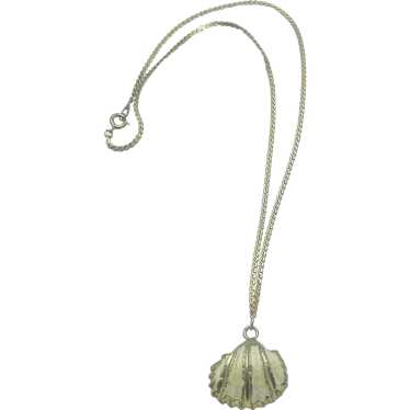 Vintage Gold Shell Charm Necklace - image 1