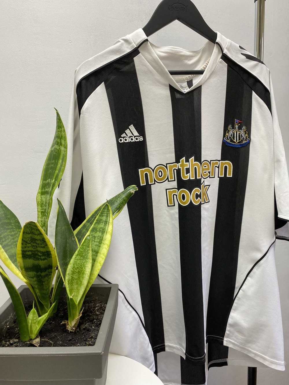 Adidas × Soccer Jersey × Vintage Newcastle United… - image 3