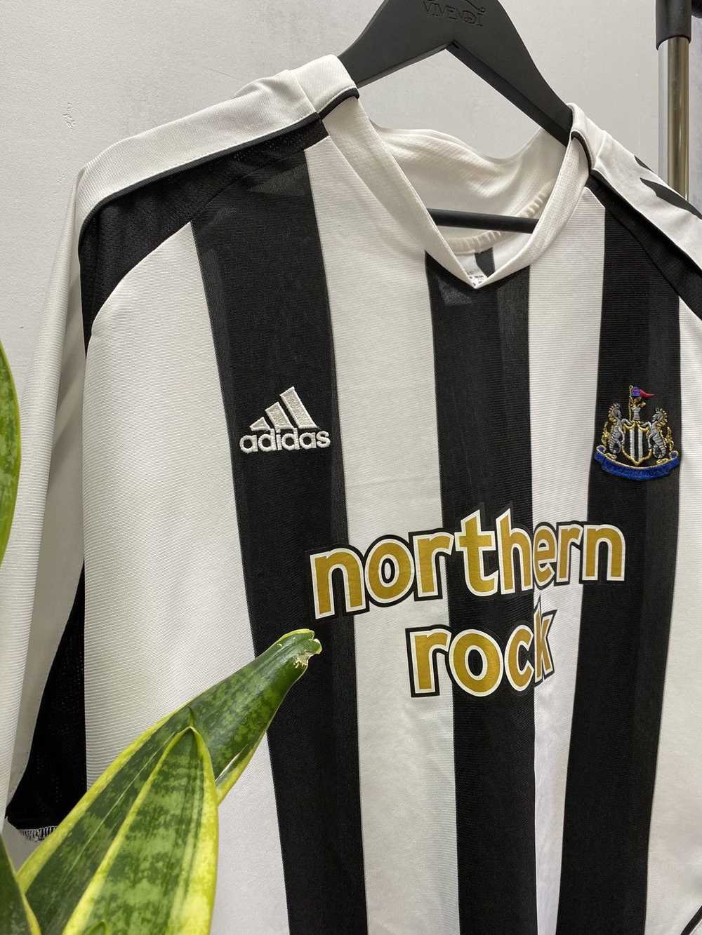 Adidas × Soccer Jersey × Vintage Newcastle United… - image 5