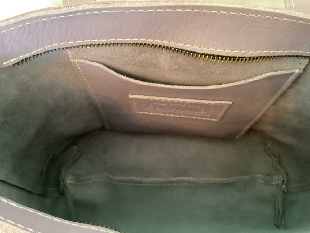 Portland Leather New Wisteria Medium CB with zip - image 2