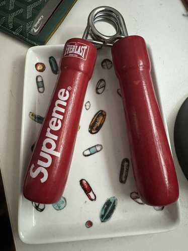 Supreme Supreme Hand Grip