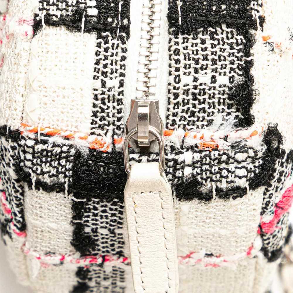 Chanel Leather crossbody bag - image 8