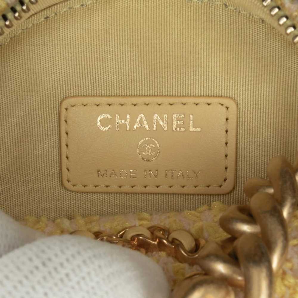 Chanel Chanel 19 leather crossbody bag - image 7