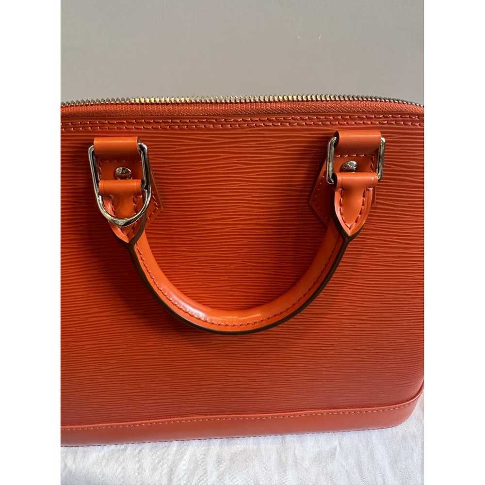 Louis Vuitton Alma leather handbag - image 9