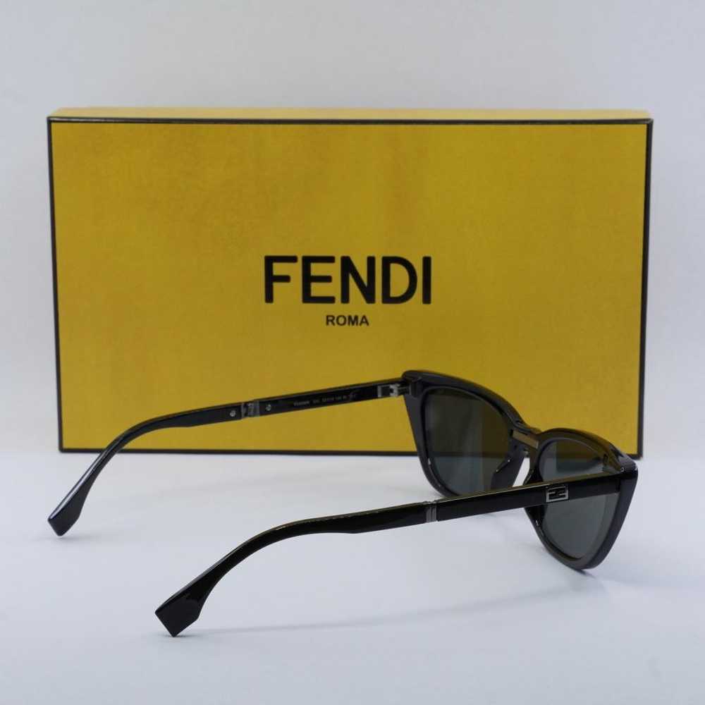 Fendi Sunglasses - image 8