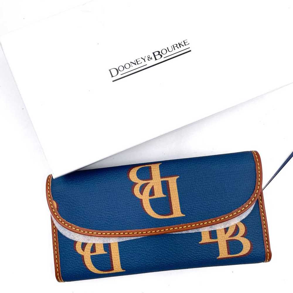 Dooney and Bourke Leather wallet - image 2