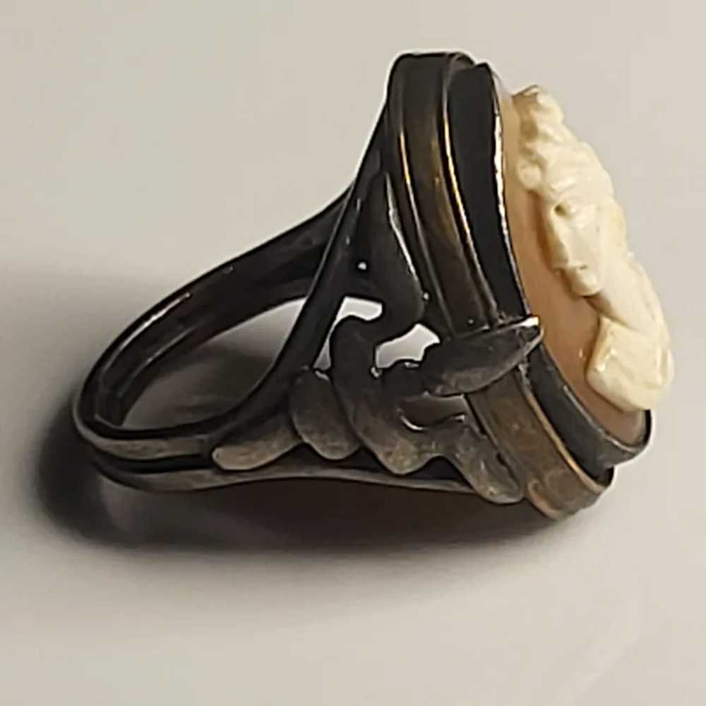 Vintage Hand Carved Cameo Ring - image 4