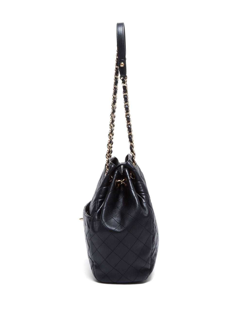 CHANEL Pre-Owned 2017 diamond-quilted bucket bag … - image 4