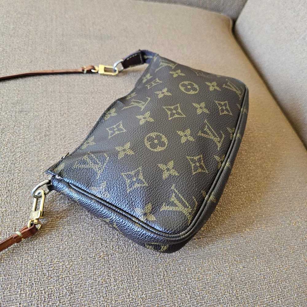 Louis Vuitton Pochette Accessoire leather handbag - image 8