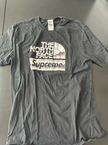 Supreme Supreme x The North Face Metallic Logo Tee