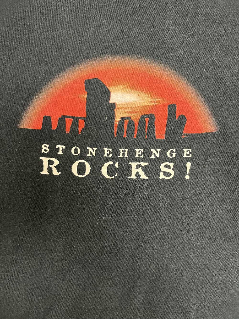 Vintage Stonehenge Rocks! Vintage Black T-Shirt T… - image 2