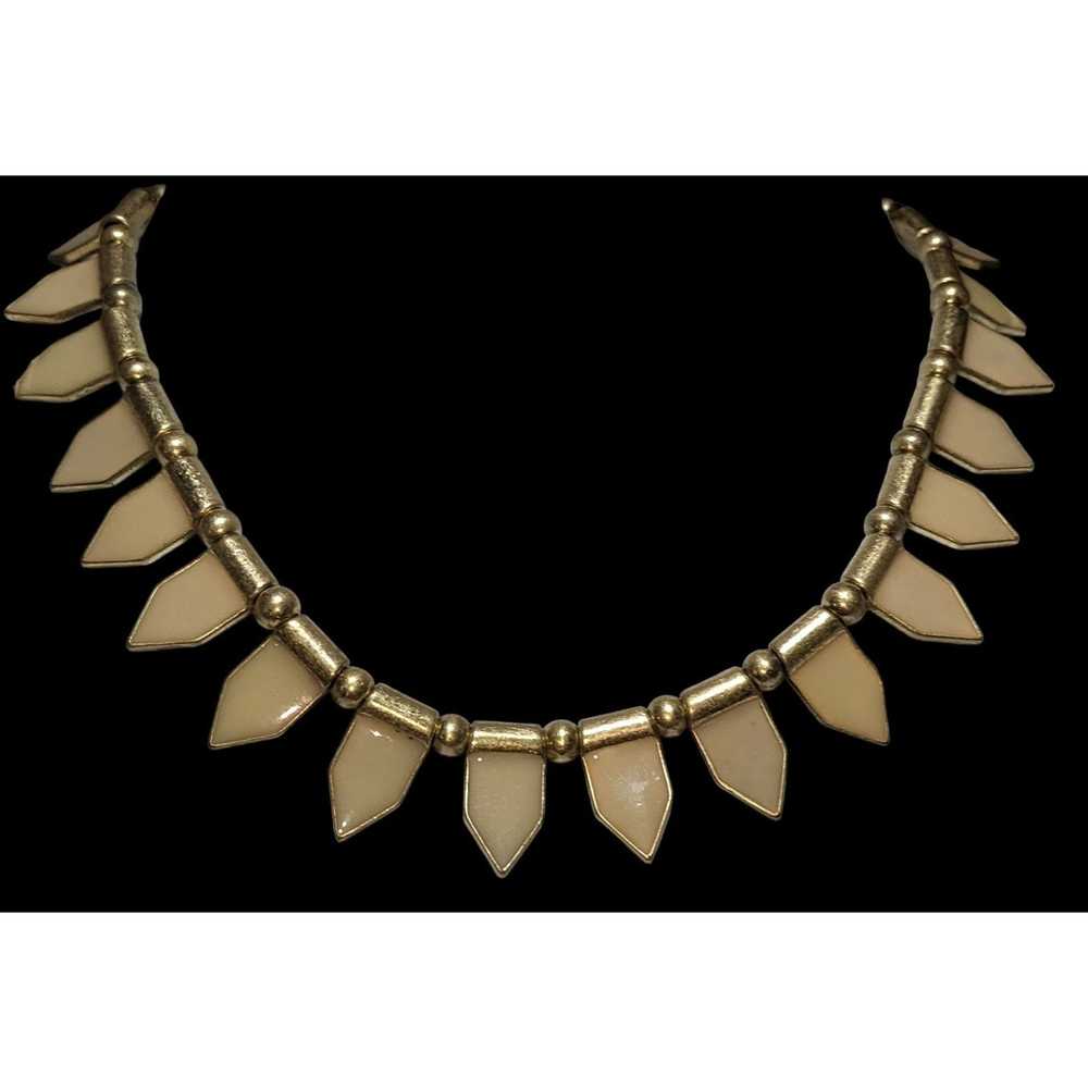 Other Vintage Tribal-Style Cream And Gold Neckalce - image 3